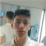 Ragazzo di 19 anni offre lezioni di inglese e francese